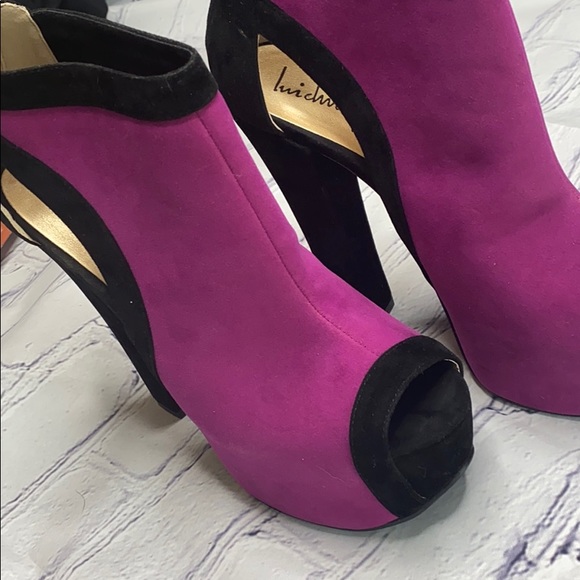 Colorblock Platform Heels - Picture 3 of 5